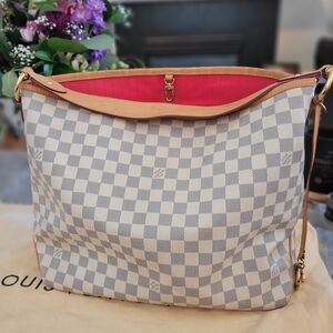 LV Azur With Pink Intirior